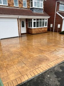 patterned concrete drive