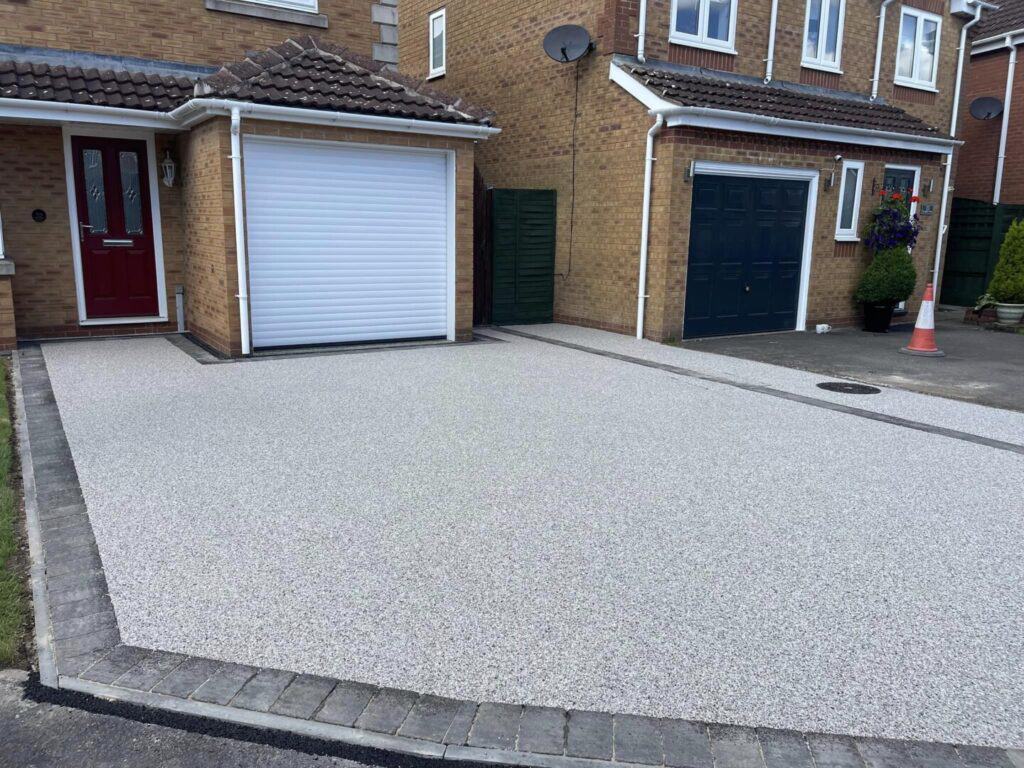 fossil resin drive installation